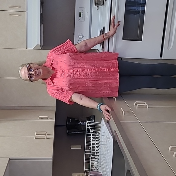 WAS $50.  CHELSEA STUDIO Short Sleeve Bright Button Down Shirt - Picture 5 of 13